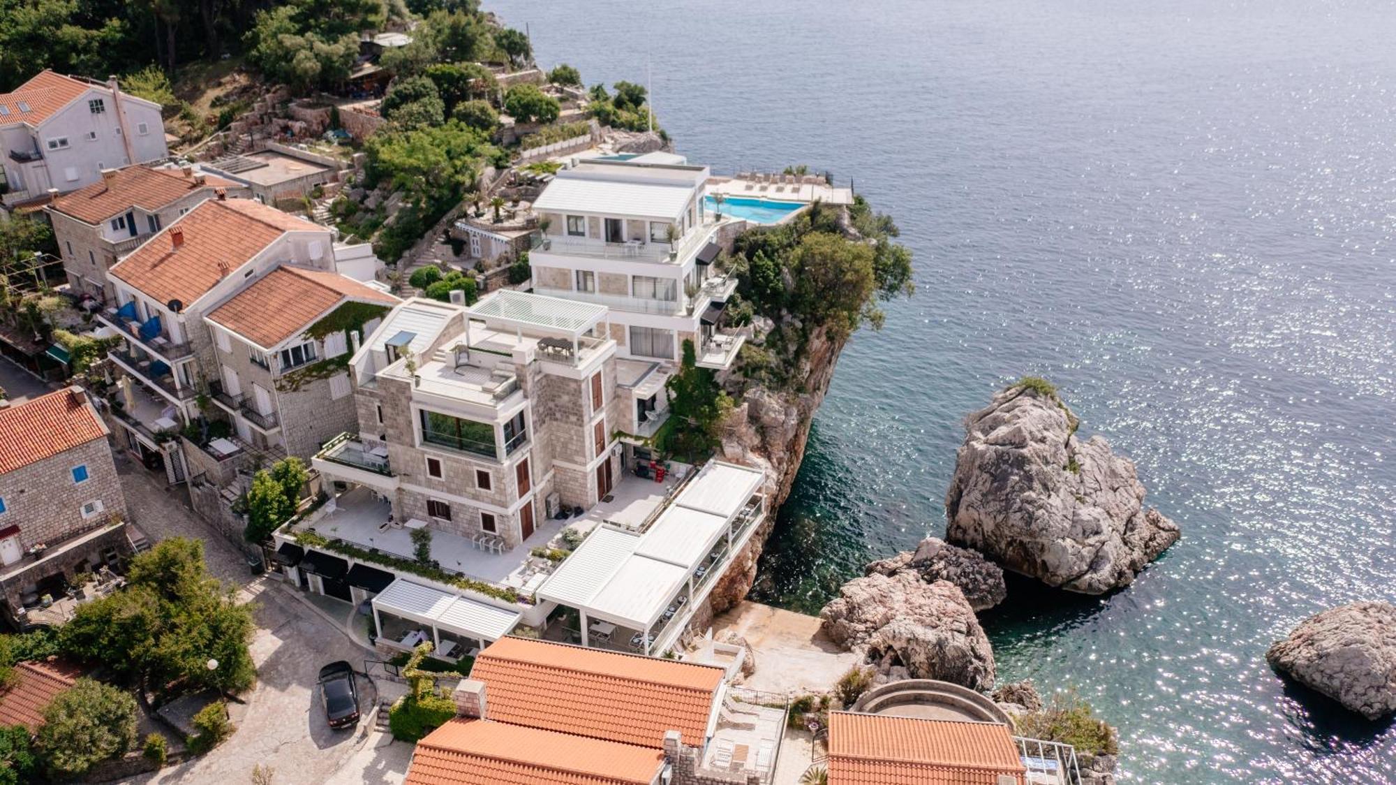 סבטי סטפן Blanche Cliff Apartments מראה חיצוני תמונה