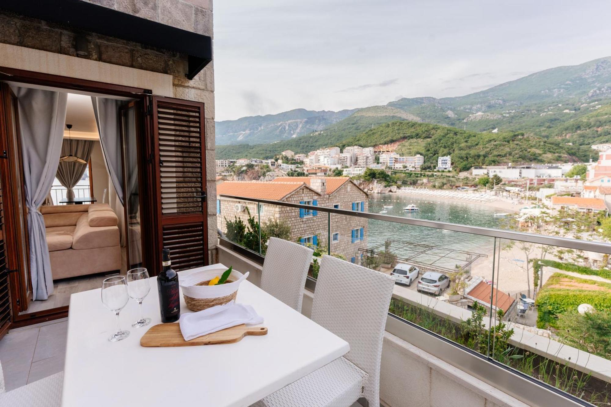 סבטי סטפן Blanche Cliff Apartments מראה חיצוני תמונה
