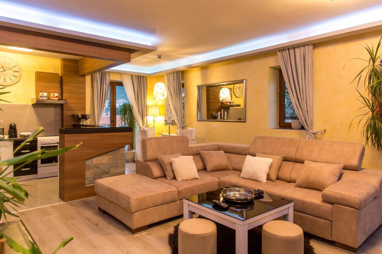 סבטי סטפן Blanche Cliff Apartments מראה חיצוני תמונה